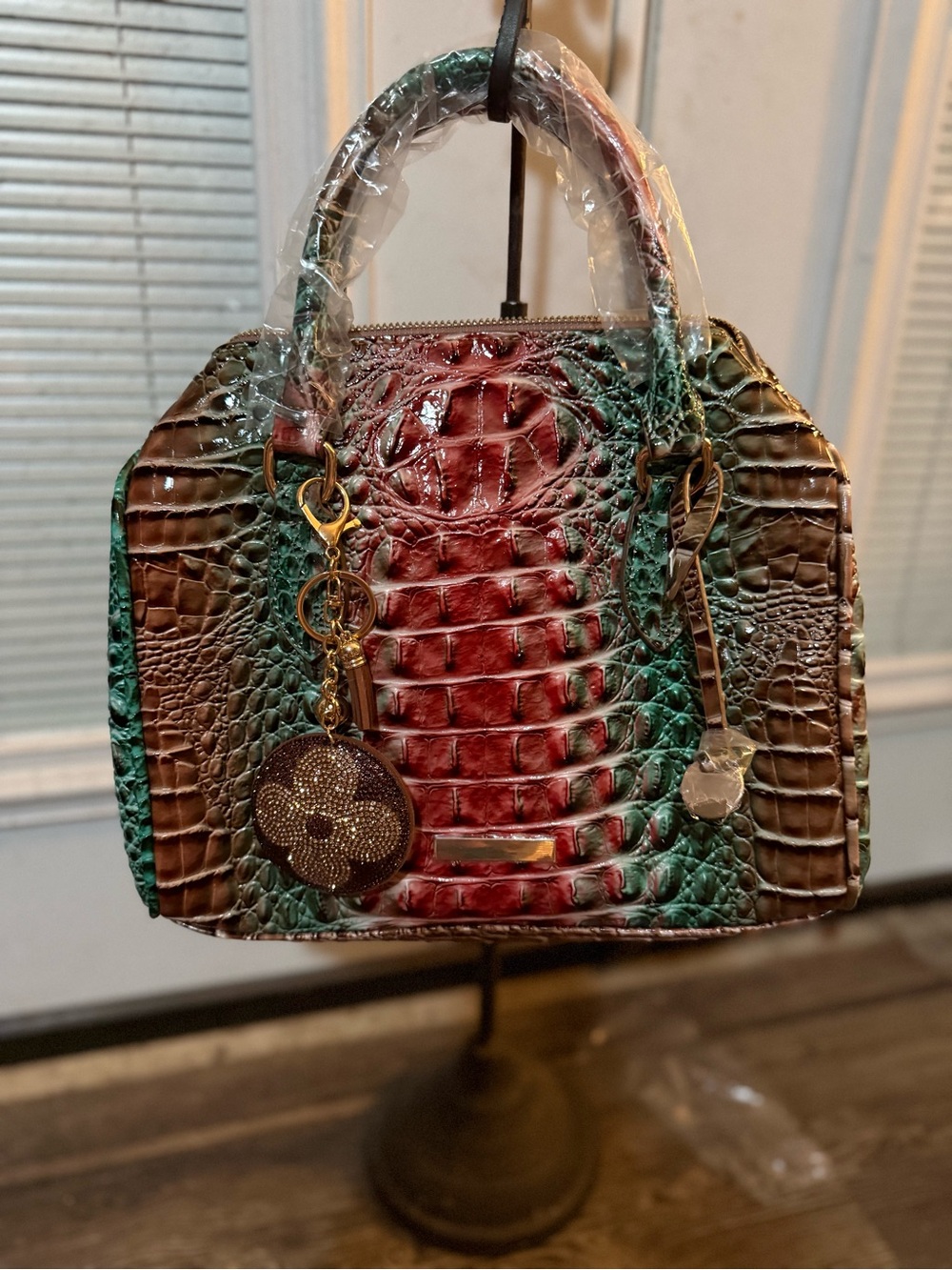 Structured Croc-Texture handbag in Red, Green & Brown